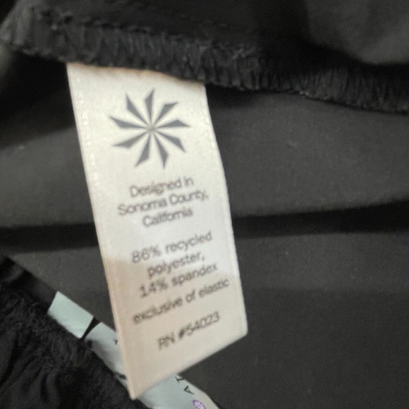 Athleta Pants Womens 10 Black Aliso Soft Jogger Travel Athleisure Workout Gym - Picture 7 of 12